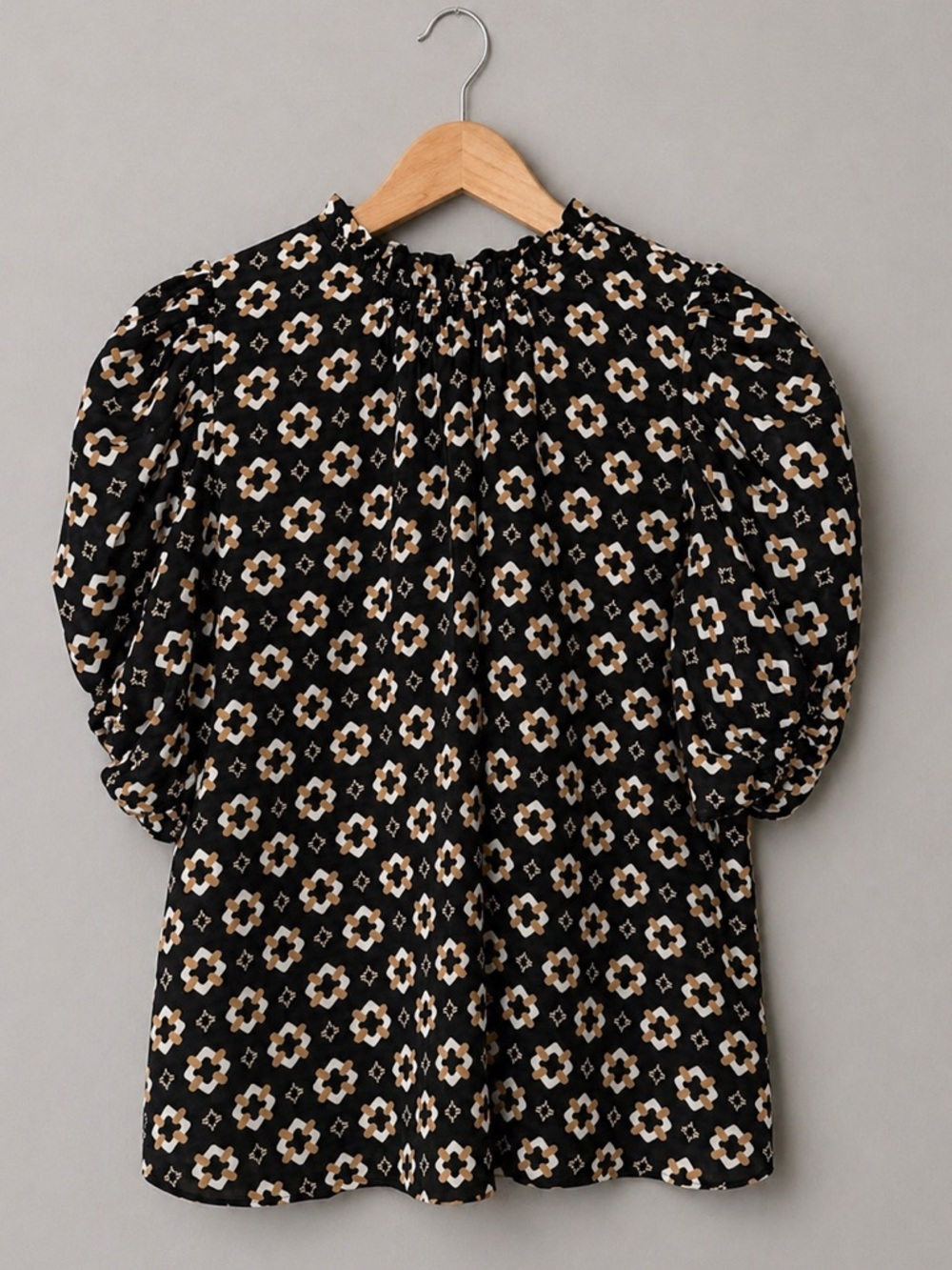 LOFT Black Floral-Print Puff Sleeve Blouse